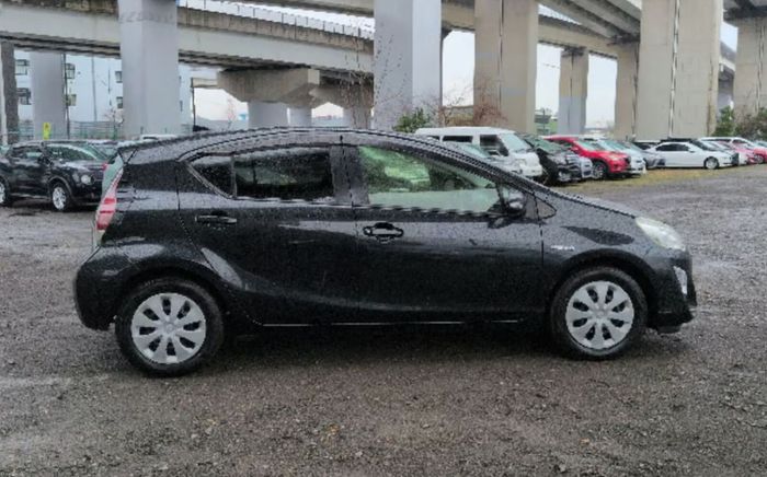 Toyota Aqua 2015