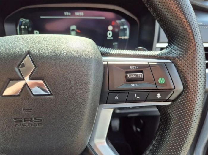 Mitsubishi Outlander 2023