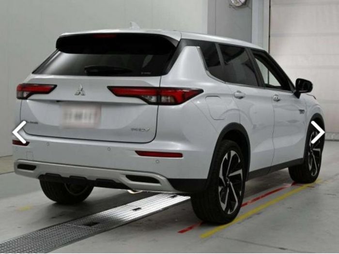 Mitsubishi Outlander 2023