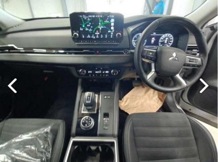 Mitsubishi Outlander 2023