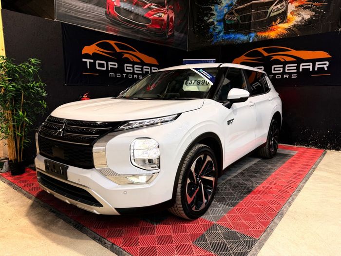 Mitsubishi Outlander 2023