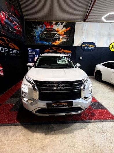 Mitsubishi Outlander 2023