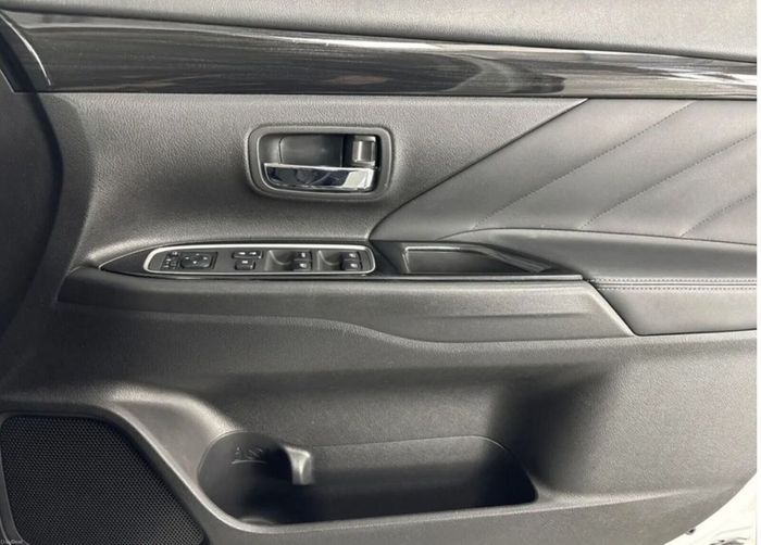 Mitsubishi Outlander 2018
