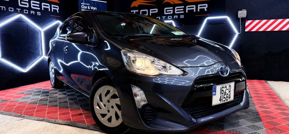 Toyota Aqua 2016