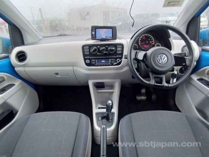 Volkswagen Up! 2015