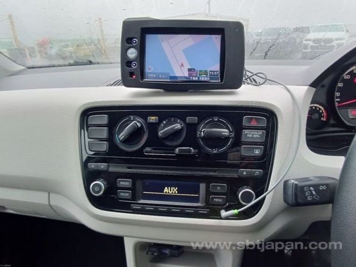Volkswagen Up! 2015