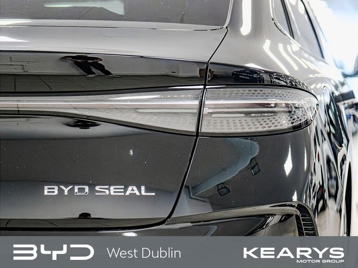 BYD SEAL 2025