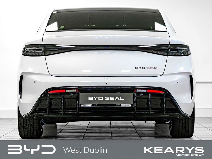 BYD SEAL 2025