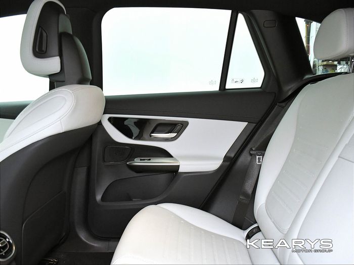 Mercedes-Benz GLC 2025