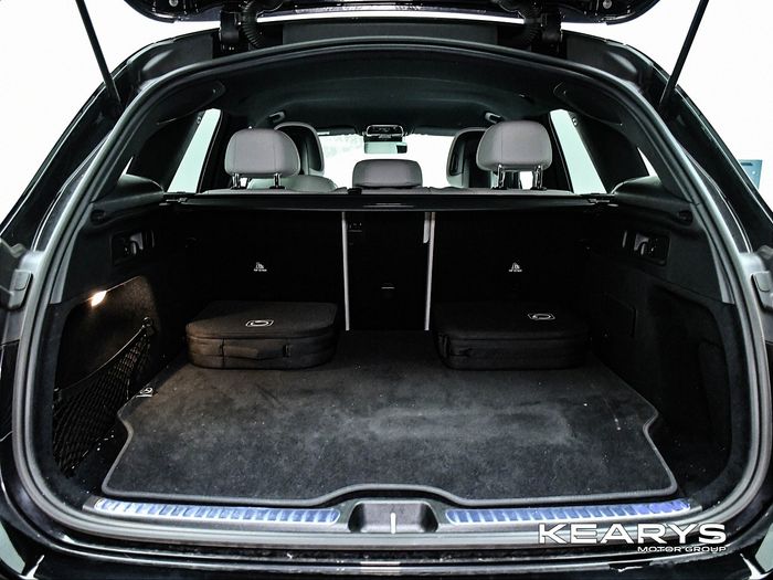 Mercedes-Benz GLC 2025