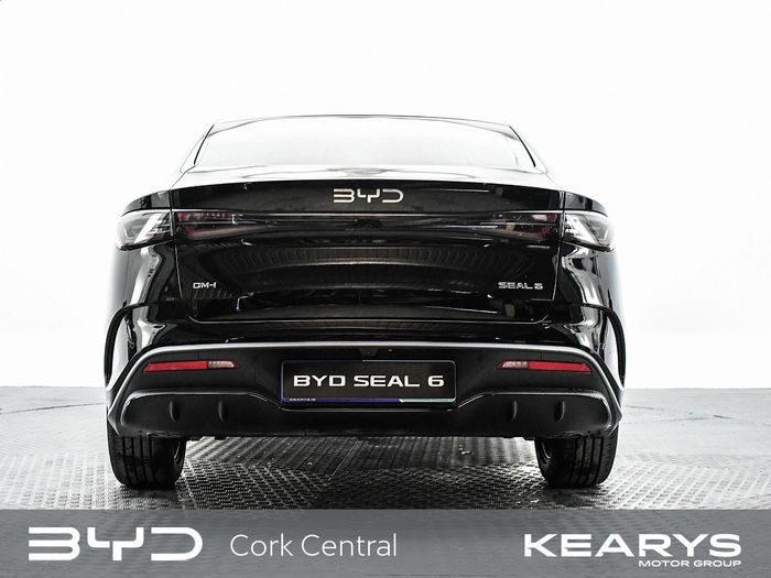 BYD SEAL 6 2026