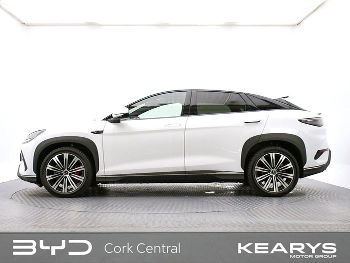 BYD SEALION 7 2025