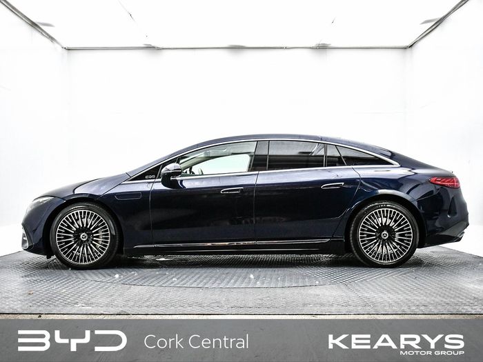 Mercedes-Benz EQS 2023