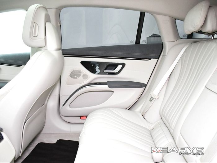 Mercedes-Benz EQS 2023