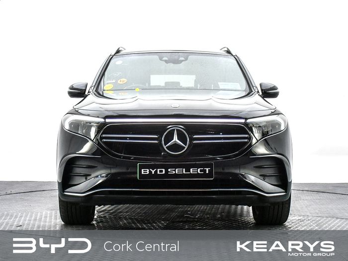 Mercedes-Benz EQB 2023