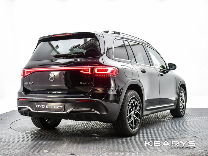 Mercedes-Benz EQB 2023