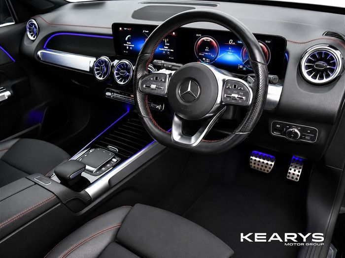 Mercedes-Benz EQB 2023