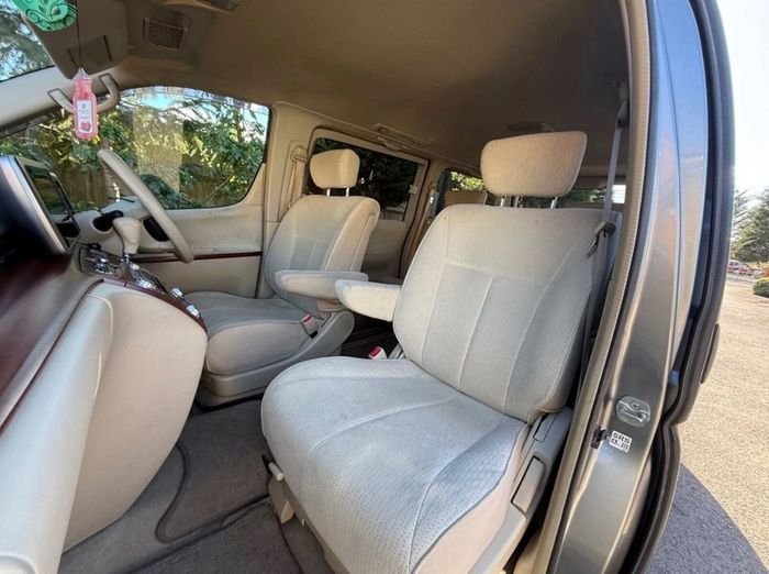 Nissan Elgrand 2007