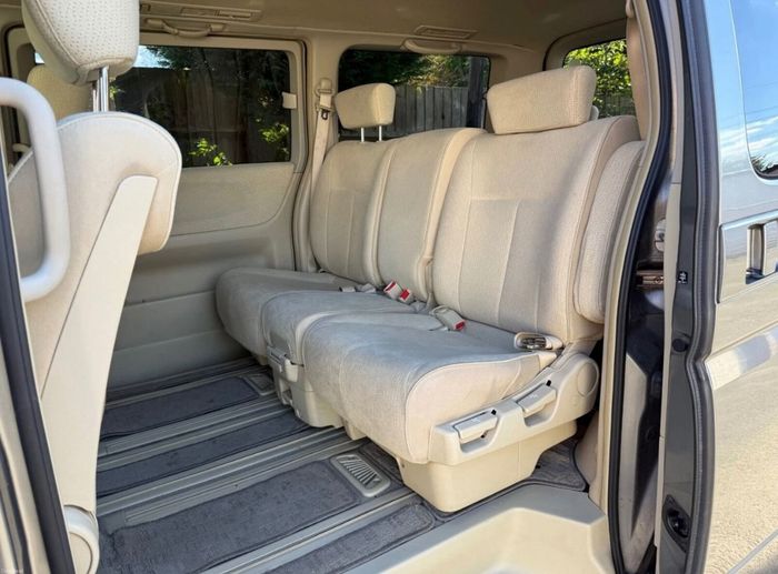 Nissan Elgrand 2007
