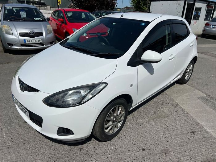 Mazda Demio 2010