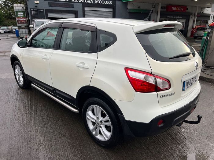 Nissan QASHQAI 2014