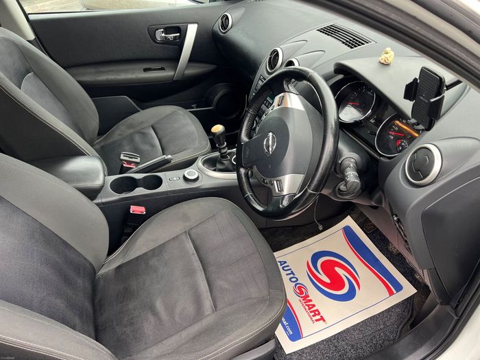Nissan QASHQAI 2014