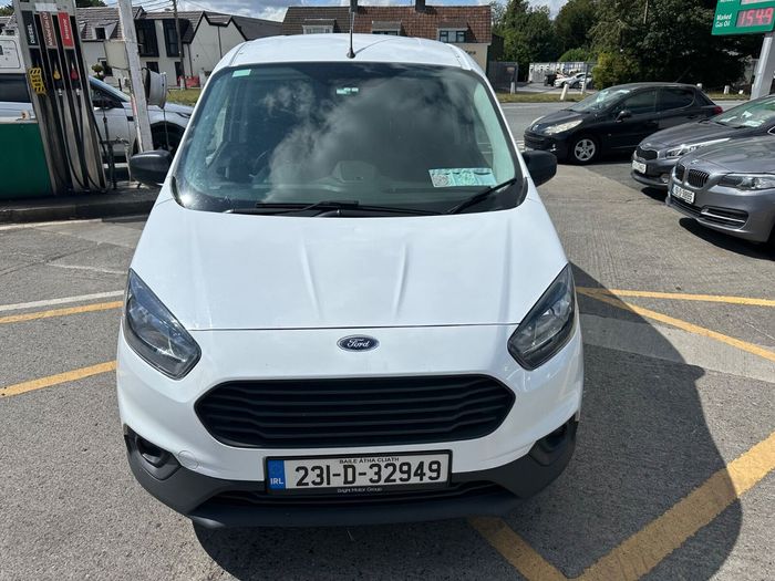 Ford TRANSIT COURIER 2023