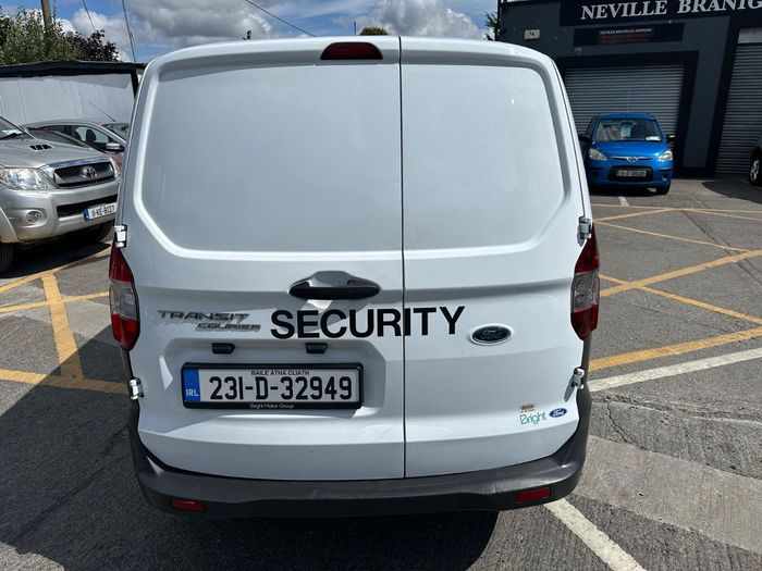 Ford TRANSIT COURIER 2023