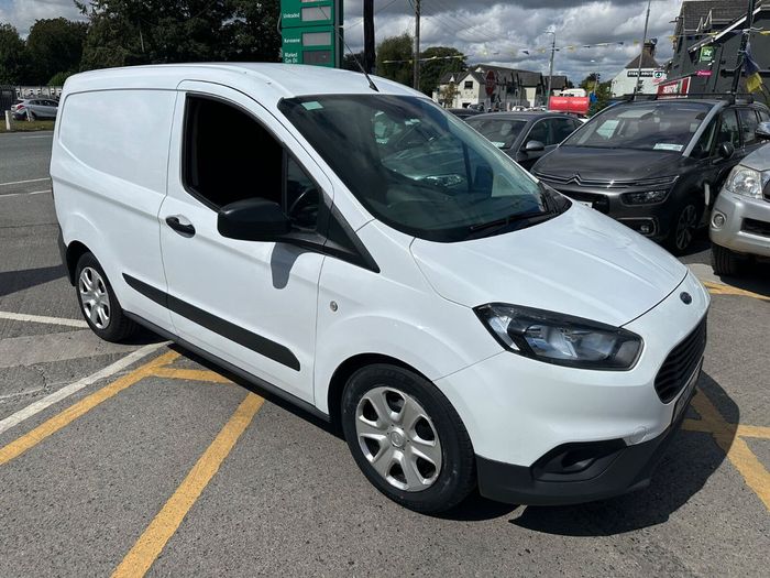 Ford TRANSIT COURIER 2023