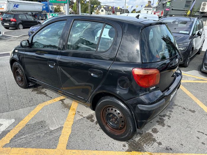 Toyota Yaris 2005