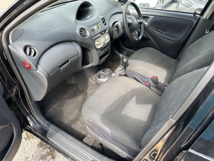 Toyota Yaris 2005