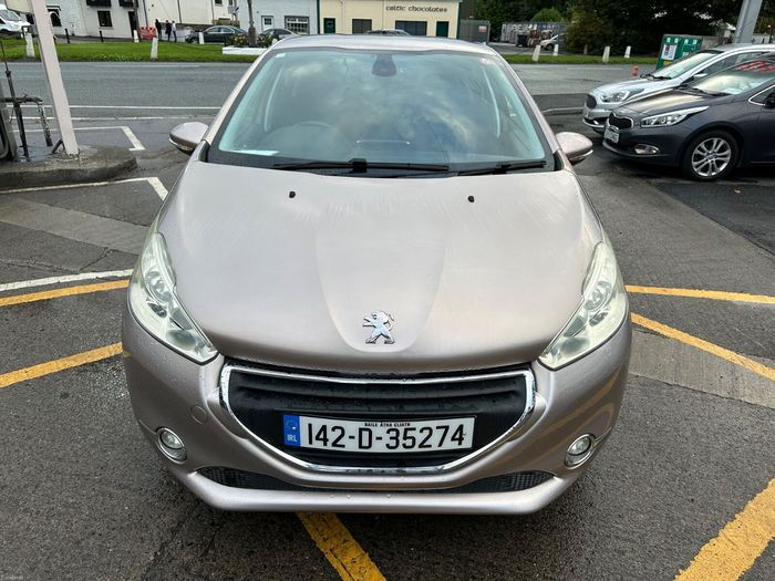 Peugeot 208 2014