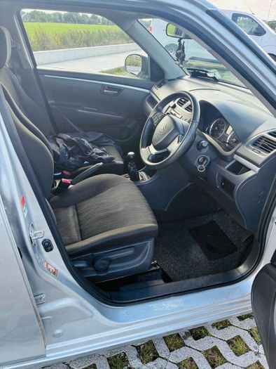 Suzuki Swift 2012