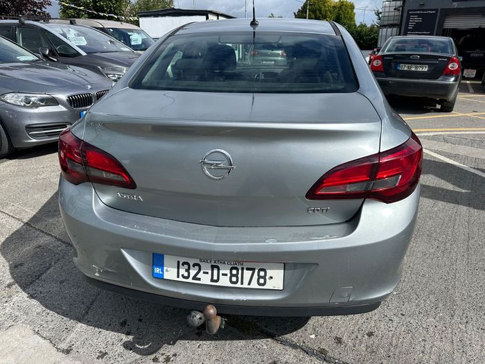 Opel Astra 2013