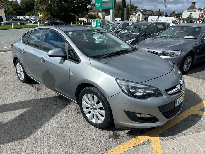 Opel Astra 2013