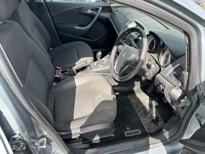 Opel Astra 2013