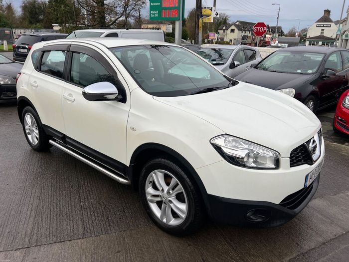 Nissan QASHQAI 2014