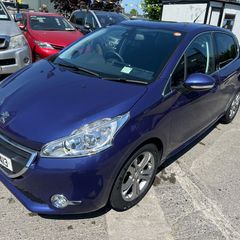 Peugeot 208 2015