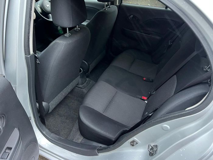 Nissan March 2011