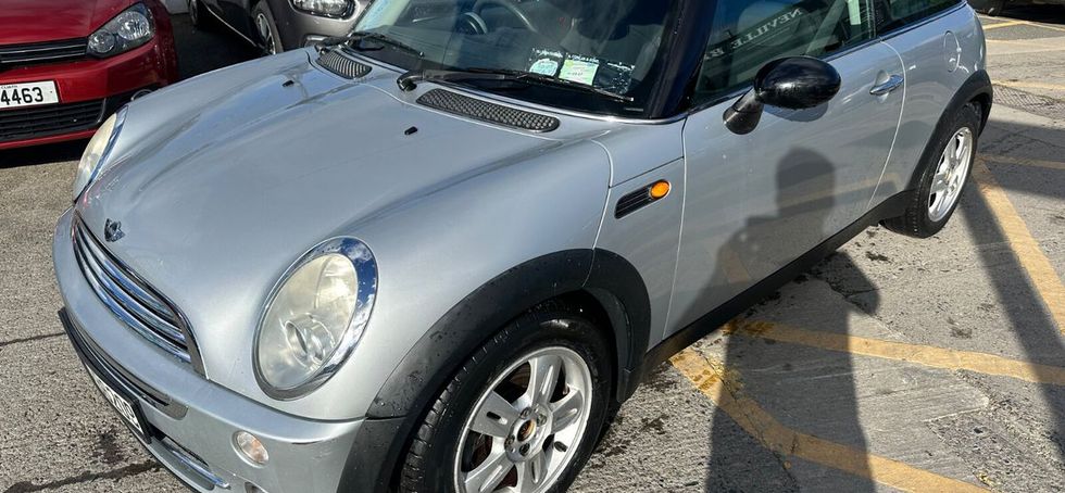 MINI Cooper 2005