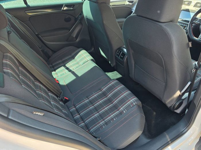Volkswagen Golf 2013