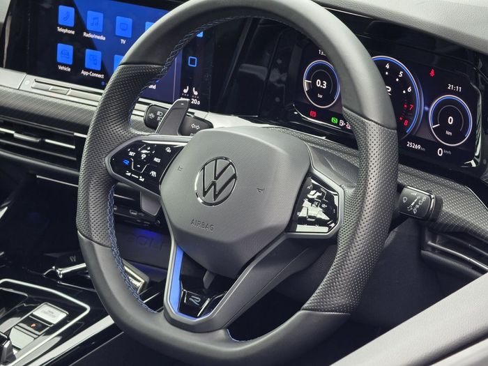 Volkswagen Golf 2023