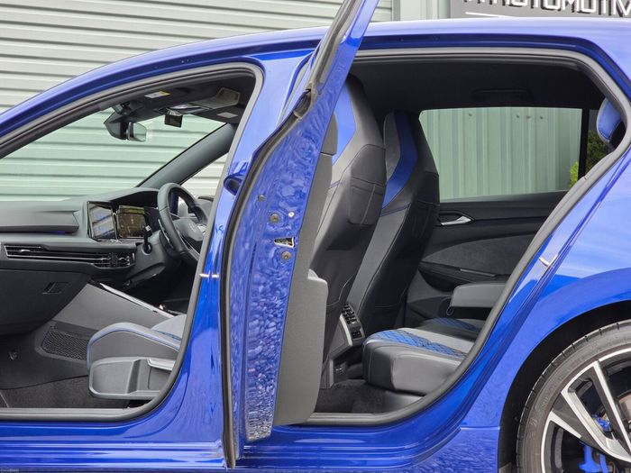 Volkswagen Golf 2023