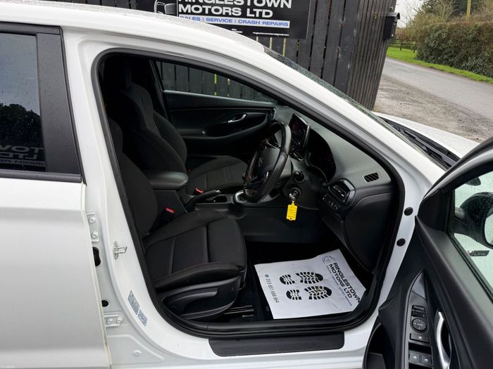 Hyundai i30 2022