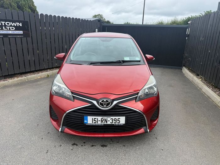 Toyota Yaris 2015