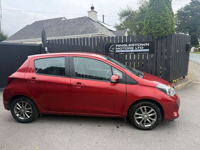 Toyota Yaris 2015