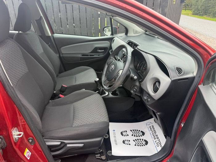 Toyota Yaris 2015