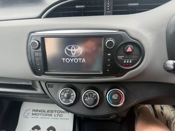 Toyota Yaris 2015
