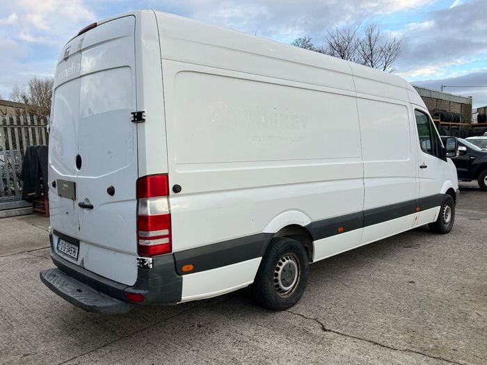 Mercedes-Benz Sprinter 2012