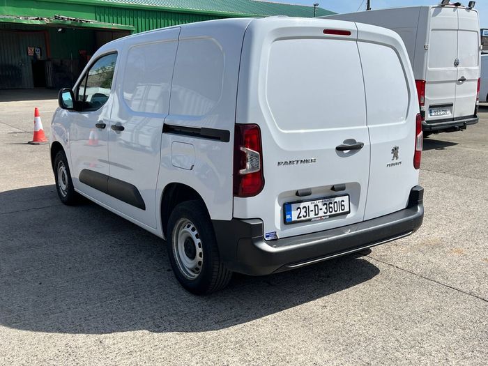Peugeot Partner 2023